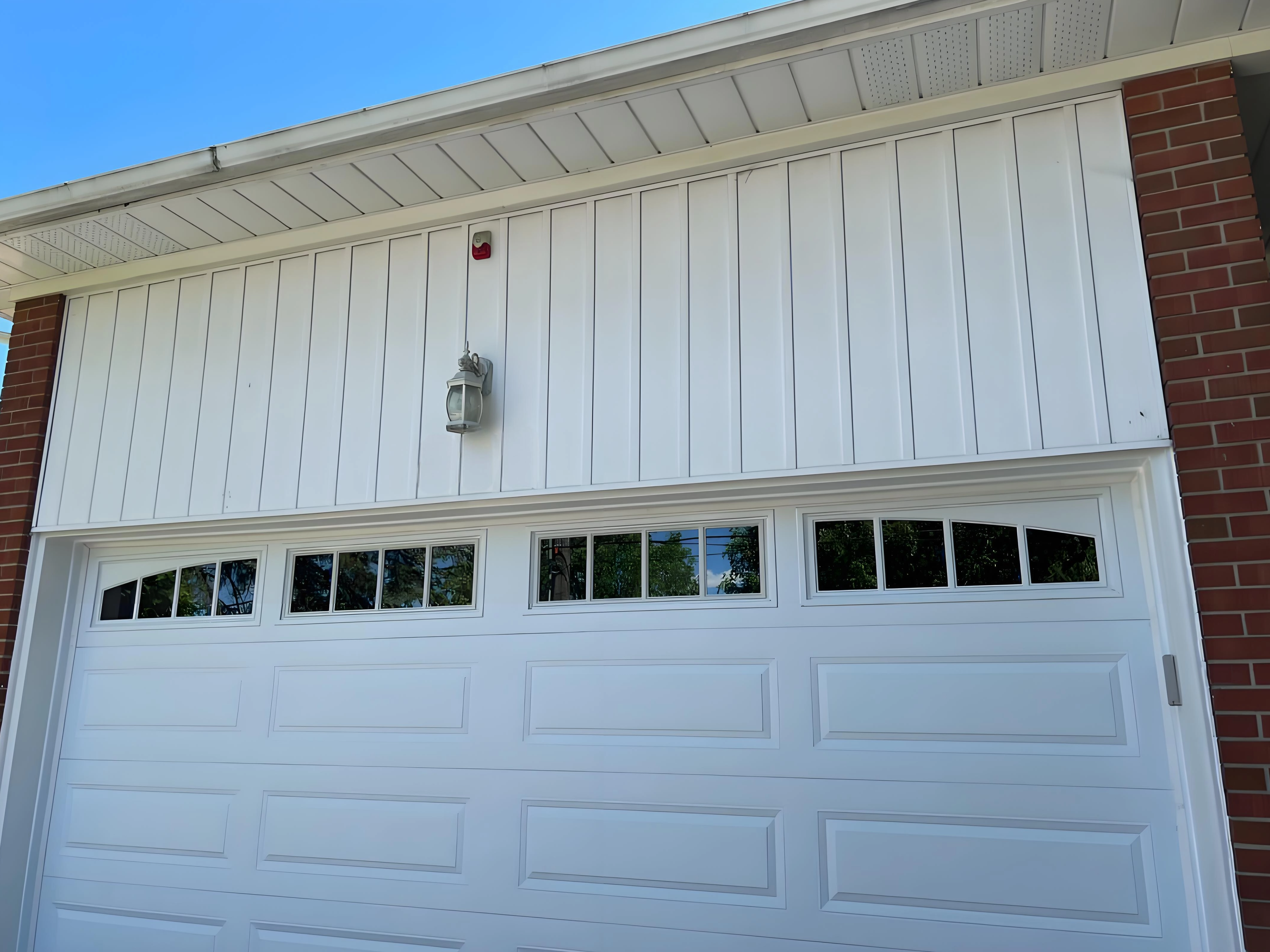 Modern Electric Automatic Lift Garage Door Features Anti-Theft Design